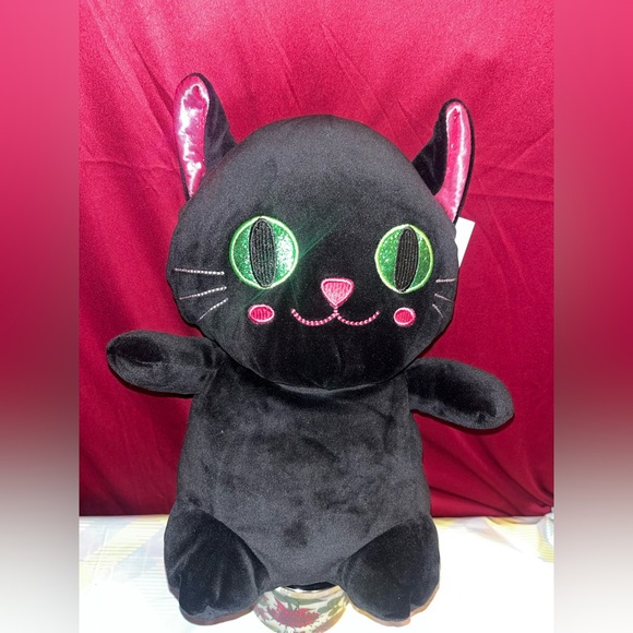 Charming Black Cat Plush with Green Eyes - Picture 7 of 10